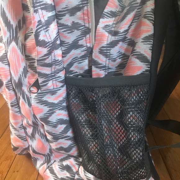 Trans By JanSport 17" SuperMax Backpack Gray/Coral - Picture 3 of 8